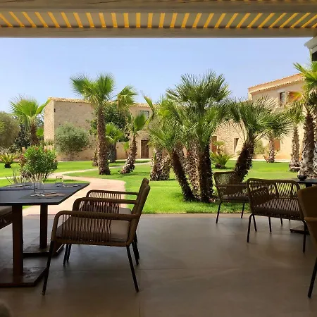 Pietra D'acqua & By Geocharme Hotel 4*