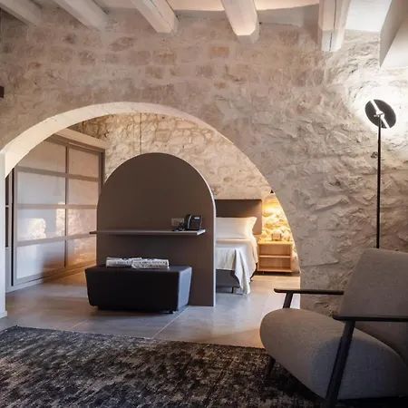 Hotel Pietra D'acqua & By Geocharme 4*