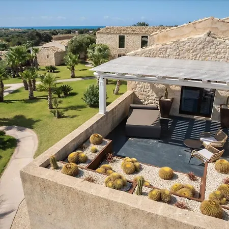 Pietra D'acqua & By Geocharme 4*