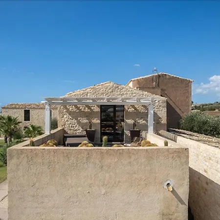 Pietra D'acqua & By Geocharme 4*