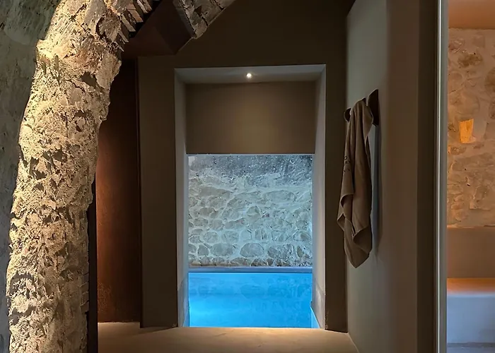 Pietra D'acqua & By Geocharme